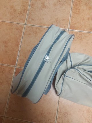 Juego de 2 Bolsas de Viaje Beige y Gris