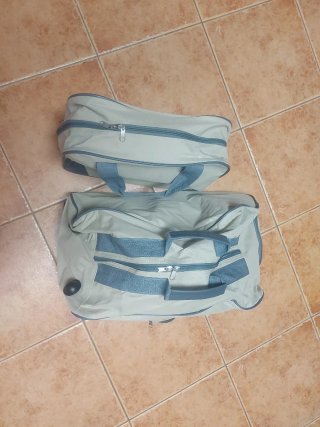 Juego de 2 Bolsas de Viaje Beige y Gris