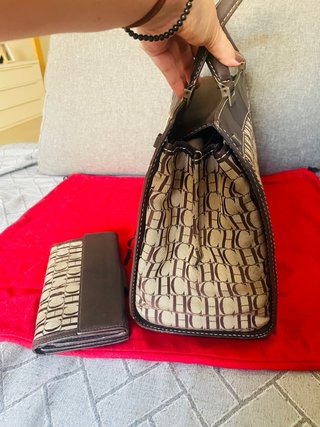 Bolso Carolina Herrera CH Logo Marrón Beige