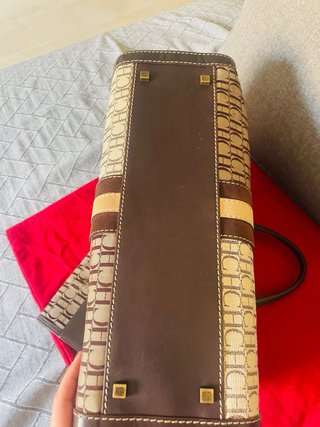 Bolso Carolina Herrera CH Logo Marrón Beige