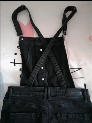 Mono vaquero negro Stradivarius