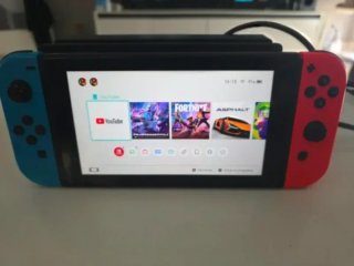 Nintendo Switch HAC-001(-01) + Dock + 128GB