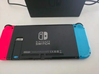 Nintendo Switch HAC-001(-01) + Dock + 128GB