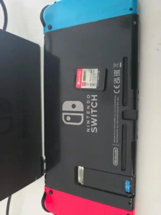 Nintendo Switch HAC-001(-01) + Dock + 128GB