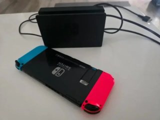 Nintendo Switch HAC-001(-01) + Dock + 128GB