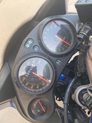 Honda 125cc deportiva azul