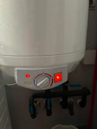 Acumulador agua Saunier Duval blanco