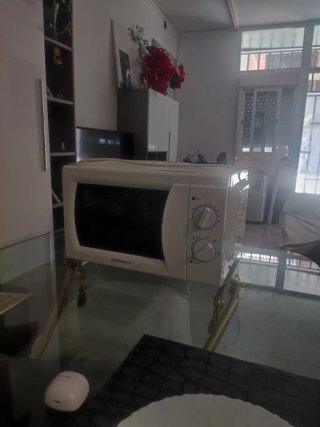 Microondas blanco