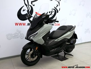 HONDA FORZA 125 -APTA B Y A1- GARANTÍA OFICIAL