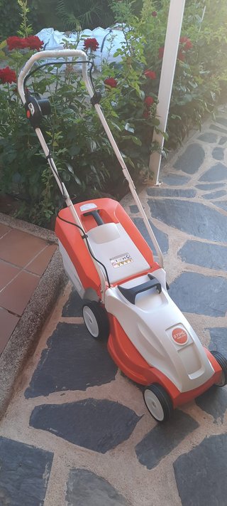 Cortacésped Eléctrico STIHL RME 235