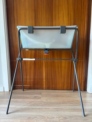 Bañera Stokke con estructura