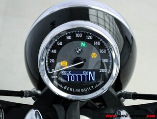 BMW R 18