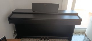 Piano Yamaha YDP-145 B Arius Negro