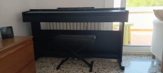 Piano Yamaha YDP-145 B Arius Negro
