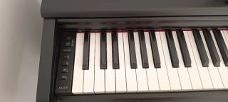 Piano Yamaha YDP-145 B Arius Negro