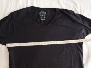 Camiseta Pull&Bear cuello pico XL