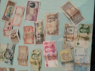 Lote Billetes Extranjeros Varios Países