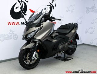 KYMCO AK 550 PREMIUM ¿A2?