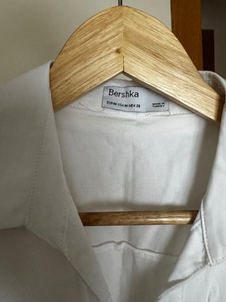 Vestido blanco Bershka sin mangas