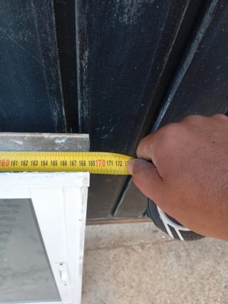 Ventana corredera de aluminio blanca