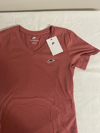 T-shirt Nike rosa taglia S
