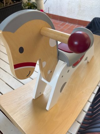 Caballito balancín Hape madera