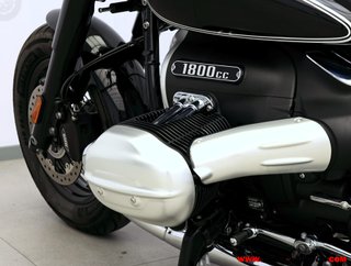 BMW R 18
