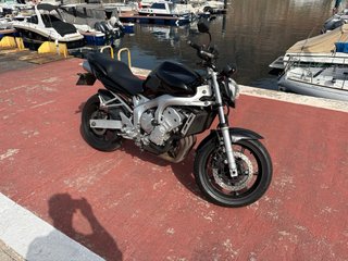 Yamaha FZ6 Naked Negra/Plata