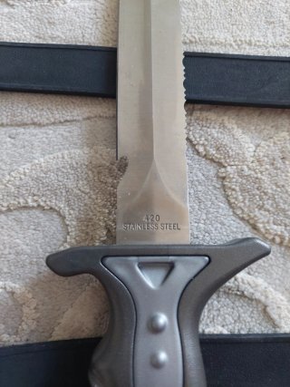 Cuchillo de buceo nemrod
