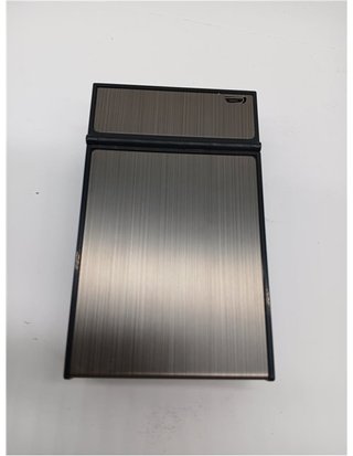 Estuche para cigarrillos con encendedor para 100 mm - capacidad magnética de 20 - encendedor recargable resistente al viento