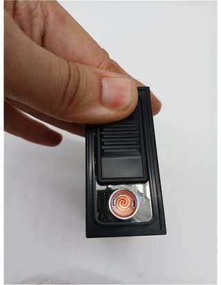 Estuche para cigarrillos con encendedor para 100 mm - capacidad magnética de 20 - encendedor recargable resistente al viento