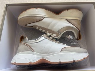 Zapatillas Latouche Beige/Blanco Talla 36