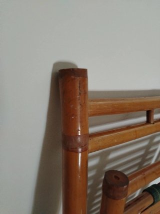 Sedia pieghevole in bambù e legno