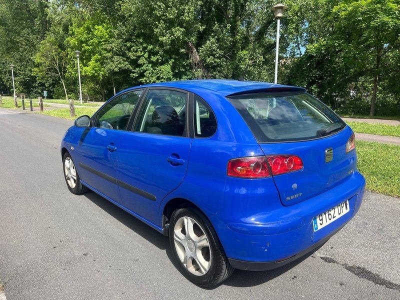 SEAT Ibiza 2005 - foto 1