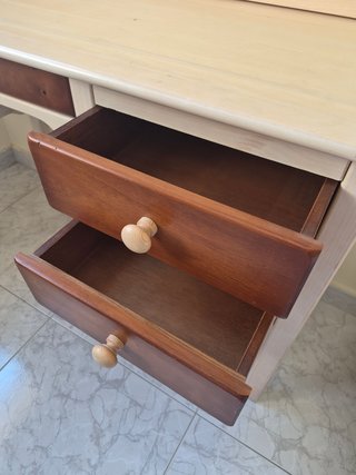Escritorio y silla vintage madera