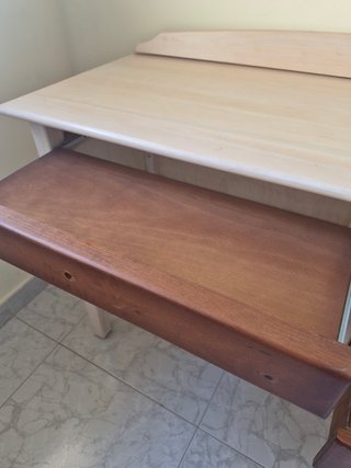 Escritorio y silla vintage madera