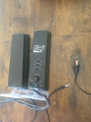 Altavoces SilverCrest Negros