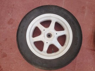 Ruedas Jog RR con neumáticos circuito