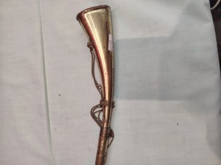 Antigüedad Trompeta de Latón con Cadena