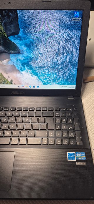 Portátil ASUS i3-3217U/RAM 4GB/SSD 240GB/WIN 11