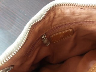 Bolso Gloria Ortiz beige y dorado