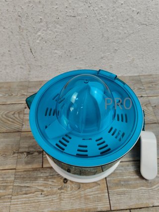 Exprimidor eléctrico EssentialVita