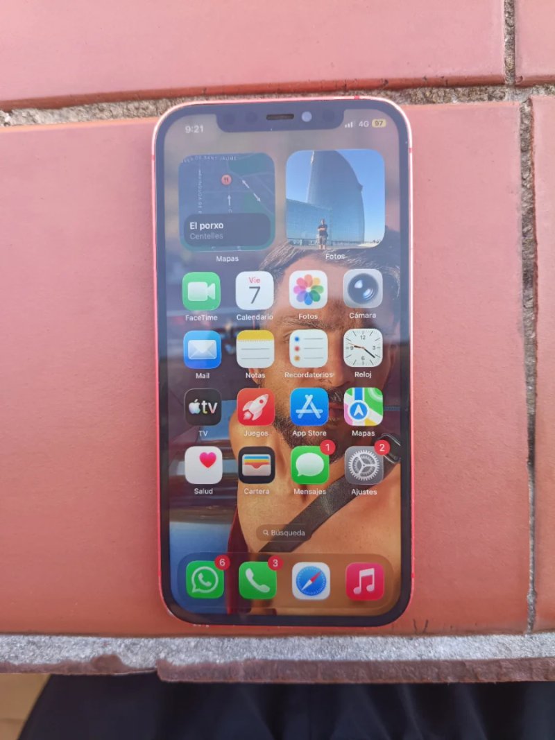iPhone 12 64GB Rojo