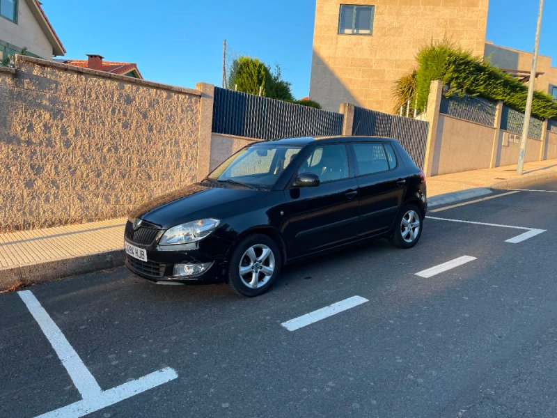 Skoda Fabia 2011 - foto 1