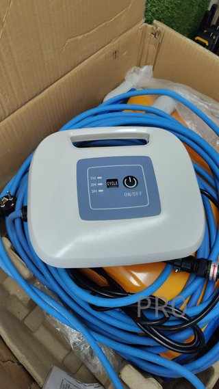 Limpiafondos SCIPY, Limpiador de Piscinas, Limpiafondos Automático