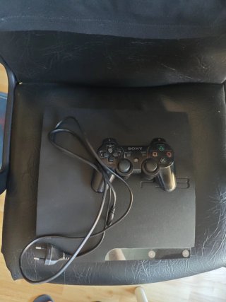 Console PS3 Slim Nera