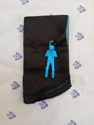 Juguete paracaídas azul