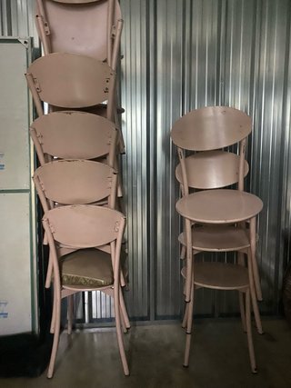 10 Sillas Vintage Madera y Metal Rosa