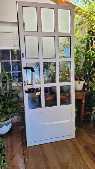 Puerta exterior aluminio