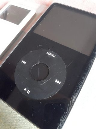 Apple iPod 5a Gen 30GB Nero + 1a Gen